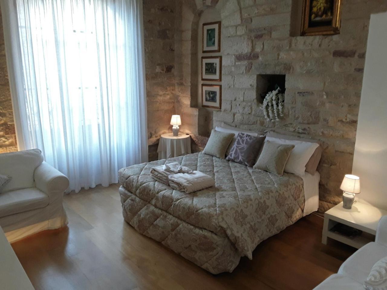 Suite אסיסי מראה חיצוני תמונה