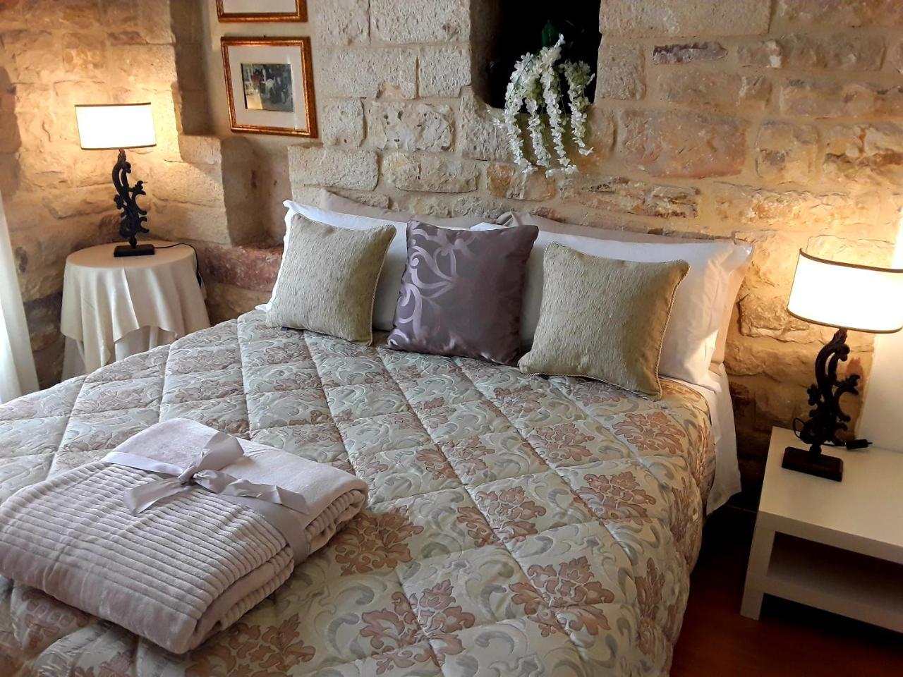 Suite אסיסי מראה חיצוני תמונה