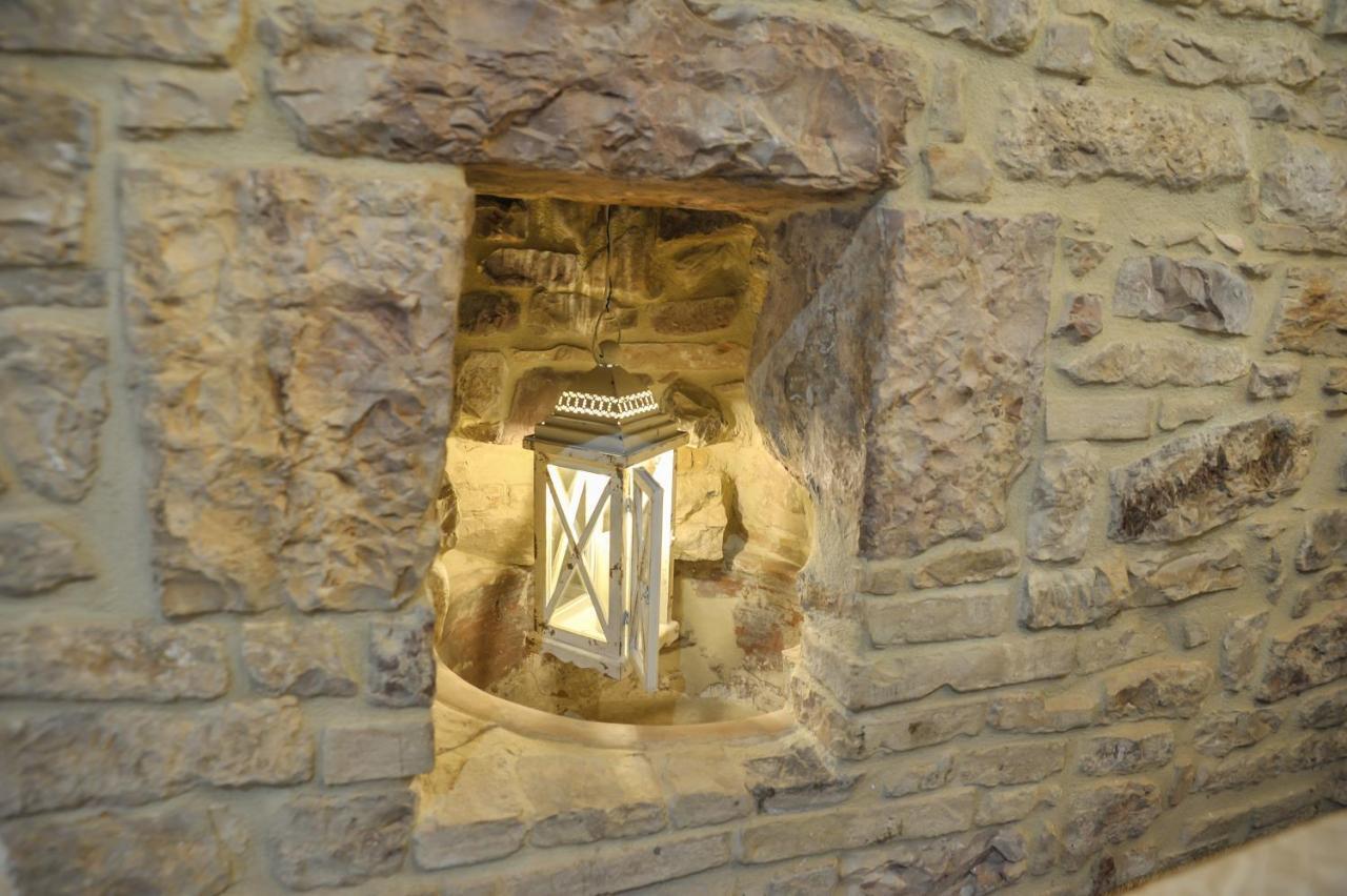 Suite אסיסי מראה חיצוני תמונה